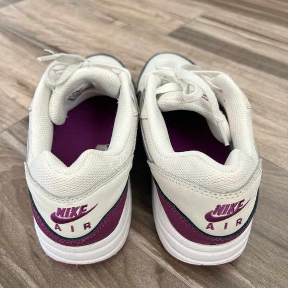 Nike Air Max 1 Summit White Viotech Youth Size 4Y - Picture 4 of 6